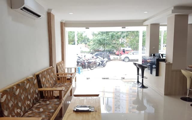Ethan Hotel - photo 4