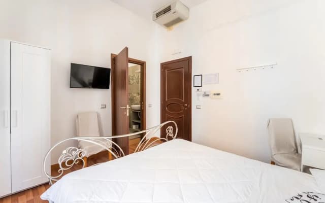 Rooms Piramide - photo 2