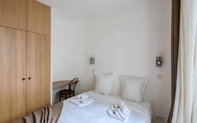 Spacious Apartment Near Madeleine - photo 4
