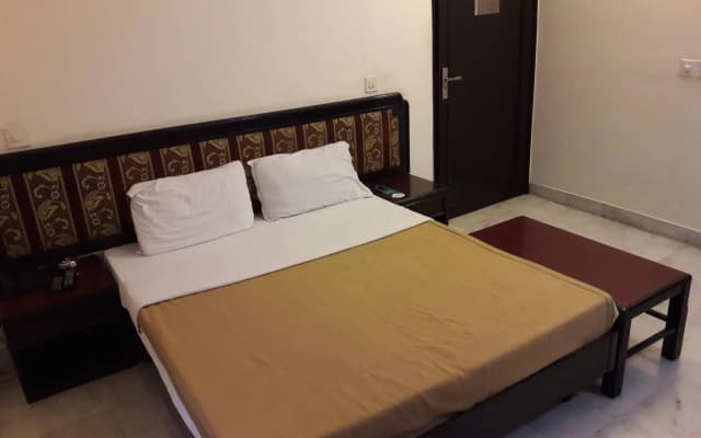 Sundeep Inn - photo 3