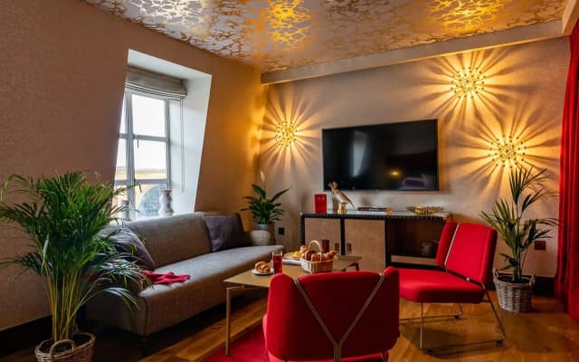 The Megaro Hotel - Kings Cross St Pancras, London - photo 2