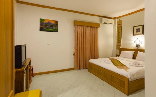 The Little Moon Residence - photo 4