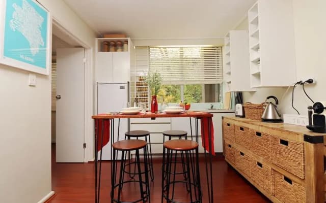 Colour Pop Fitzroy - Pets, Parking, Balcony, 3bdrm - photo 4