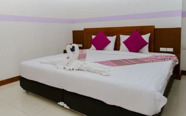 Chana Phuket Hotel - photo 5