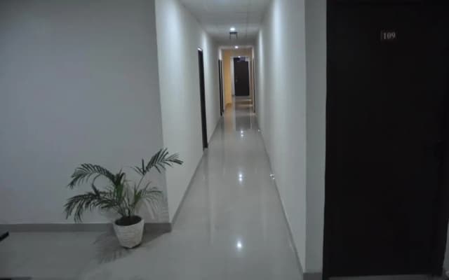 Hotel Golden Residency - photo 3