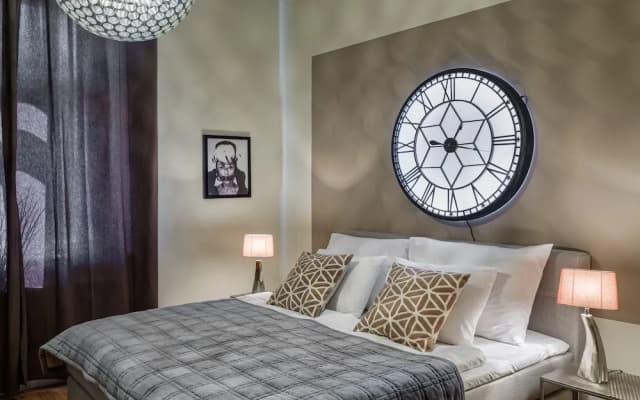 MN6 Luxury Suites by Adrez Living - photo 5