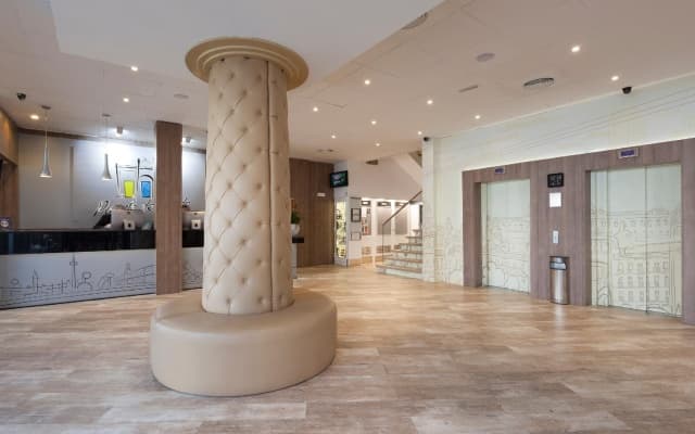 Hotel Puerta de Toledo - photo 2