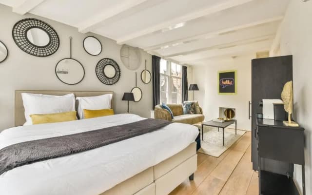 Spiegelgracht Apartments - photo 2