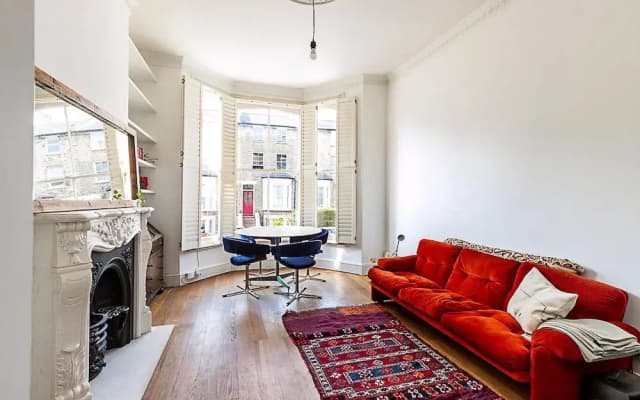 Retro Charm and Modern Comforts - photo 2