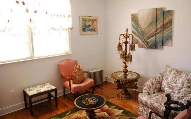 Delz Bed & Breakfast - photo 4