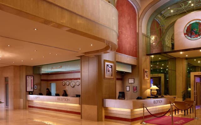 Millennium Plaza Downtown Hotel - photo 2