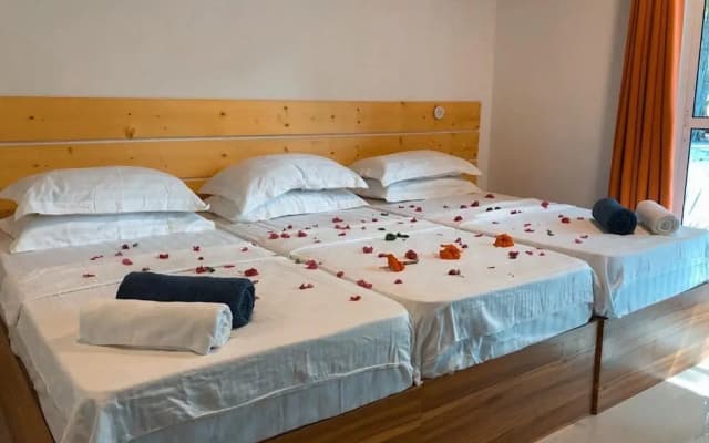 Huvan Inn - photo 3