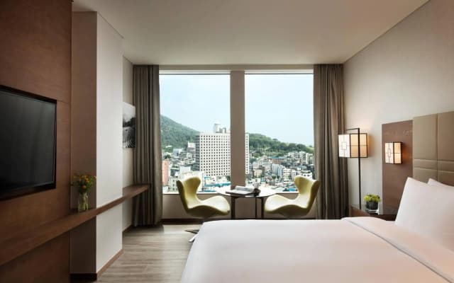 Courtyard by Marriott Seoul Myeongdong - photo 3