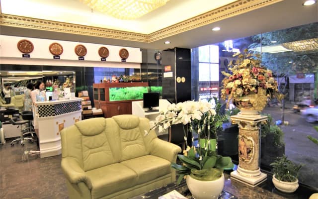 Happyland Hotel - photo 2