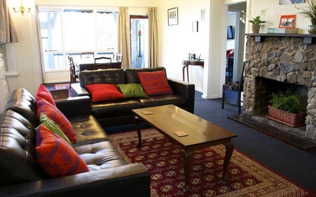 Devon Guest House - photo 3