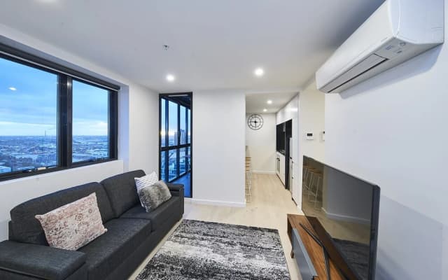 HFN Crown Boutique Apartment - photo 4