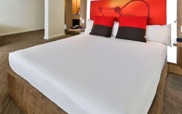 Novotel Sydney West HQ Hotel - photo 4