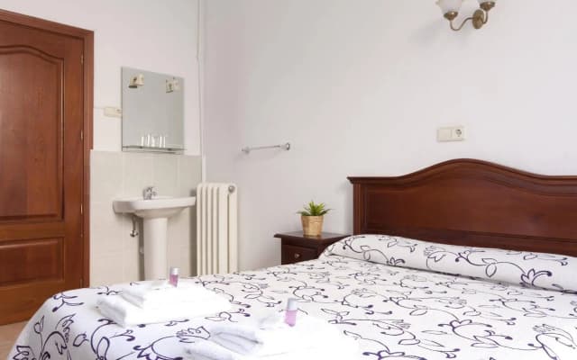 Hostal Condestable - photo 3