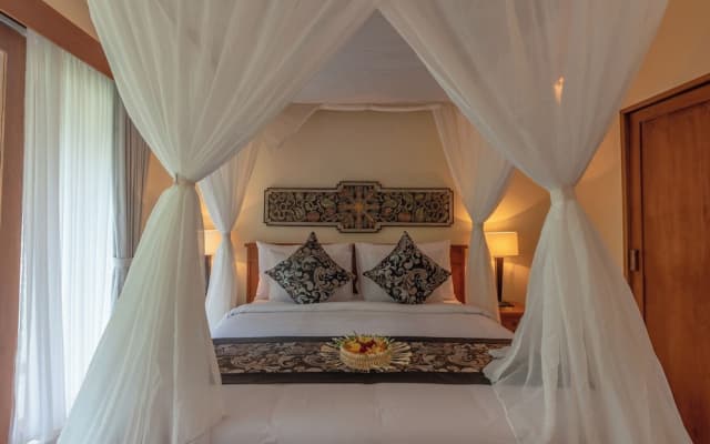 The Compass Rose Ubud - photo 3