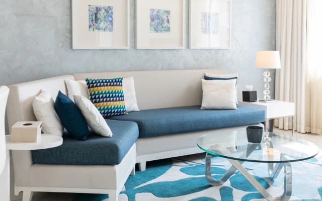 Maison Privee - Luxury Urban Retreat w/ Burj Khalifa Views - photo 3