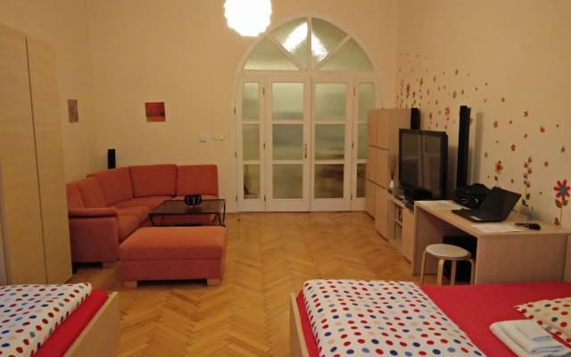 Apartments Tynska 7 - photo 3