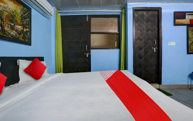OYO Flagship 80530 Golden Home Stay - photo 3