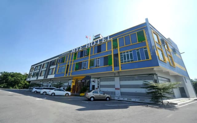 Mye Hotel Muar - photo 4
