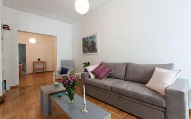 Beautiful 2-bdrm apartment by Acropolis museum - photo 2