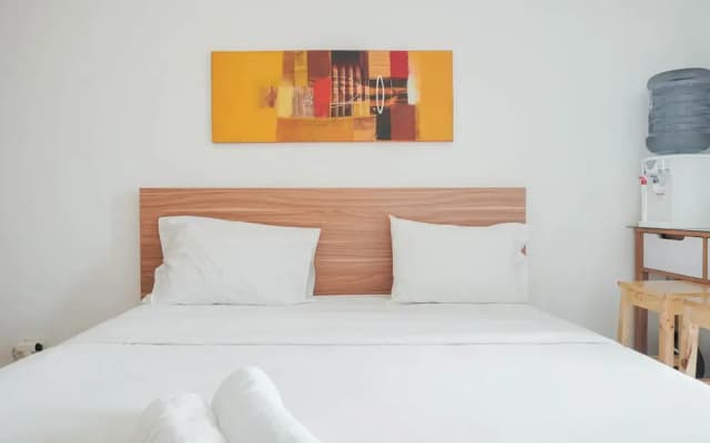 Comfort Studio Room At Bassura City Apartment - photo 2