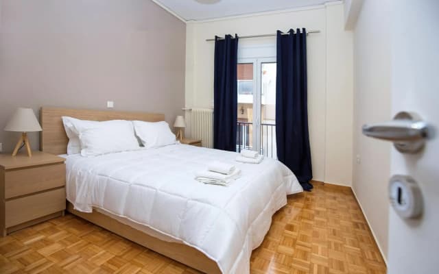 Lycabettus Quiet Renovated Apartment - photo 2