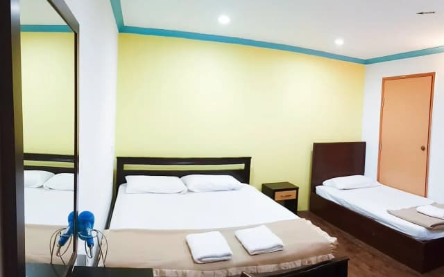 Twin Star Hotel - photo 4