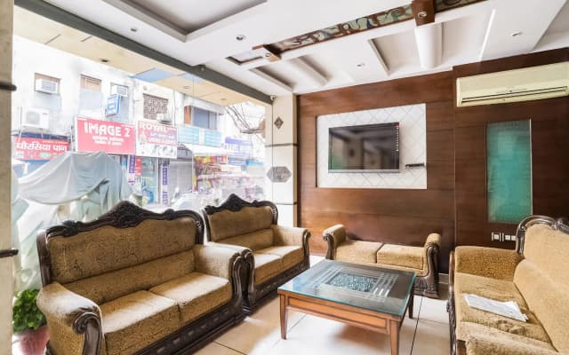 OYO 46221 Hotel Shiv Dev International - photo 2