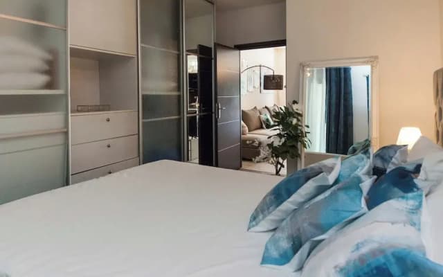 Luxurious 3 Bd Modern Apt in Dafni - photo 2