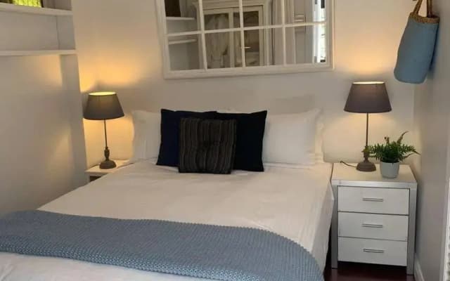 Stylish Private Studio, Close to Beach, WIFI, Parking - photo 3