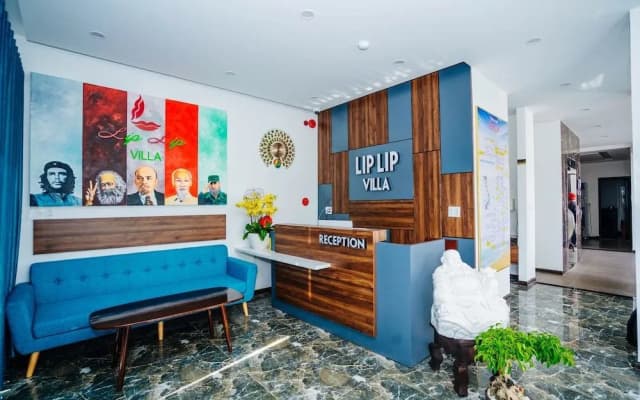 Lip Lip Villa - photo 2