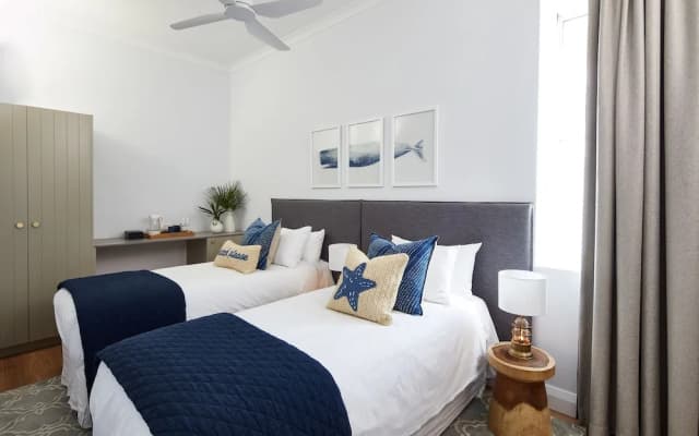 The Clovelly Hotel - photo 4
