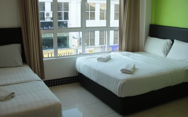 LSN Hotel Taman Connaught - photo 5
