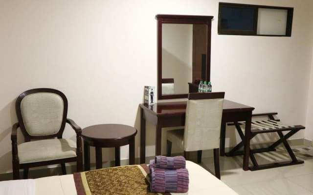 The Freelancer Hotel - photo 3