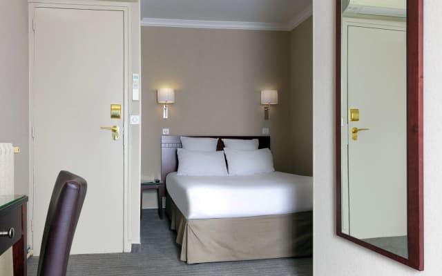 Hôtel Saint Cyr Etoile - photo 4