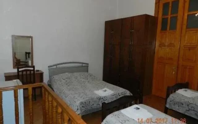 Room 404 Guest House - photo 5