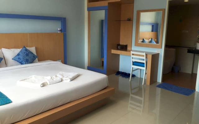 Krabi Serene Loft Hotel - photo 5