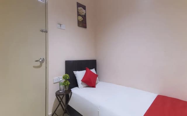 Lipis Centre Point Hotel by OYO Rooms - photo 3