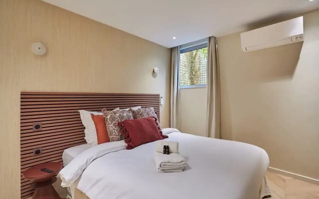 Elegant Apartment St Germain des Pres Luxembourg Park - photo 4