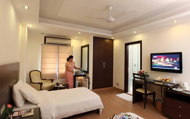 The Legend Inn - New Delhi - photo 2