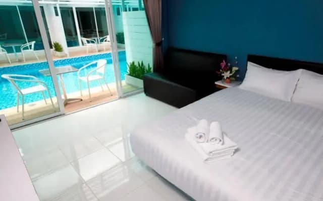 Pool House Service Residence - photo 3