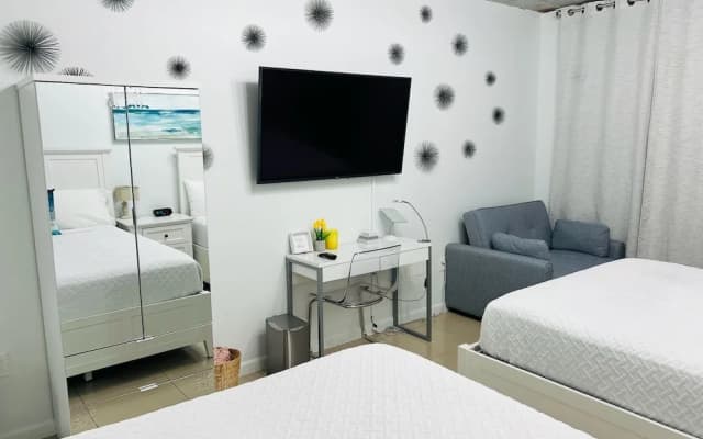 Midblock Miami - photo 5