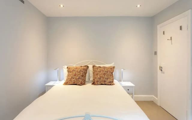 Two Bed Notting Hill Gem - photo 5