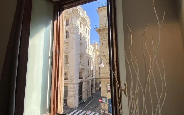 Soha Piazza di Spagna Boutique - photo 5