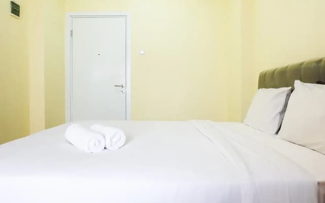 Minimalist Studio Green Pramuka Apartment - photo 5