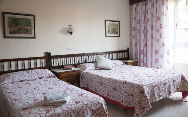 Hostal Arriaza - photo 5